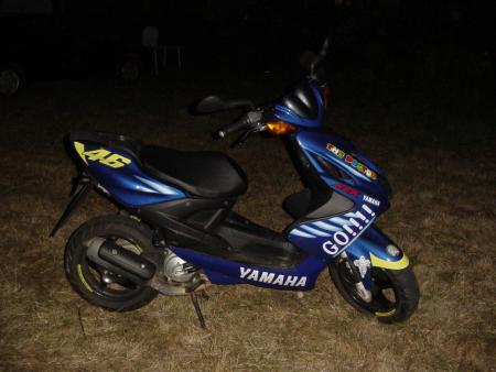 au gastou sa c 1 joli scooter !!